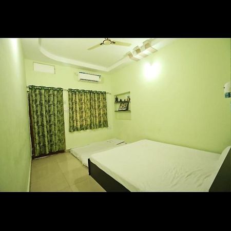 Shree Vinayak Guest House อุจเจน ภายนอก รูปภาพ